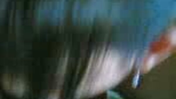 18வயது காதலியான எடிட்டாவின் குத ஓட்டையை விரும்பி உண்ணும் கொம்பு மாணவன்